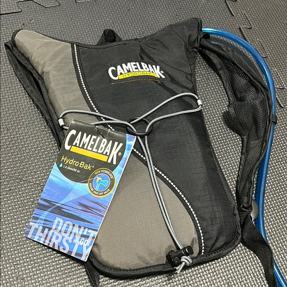 Vintage retro sealed CamelBak Black and Gray HydroBak Pack